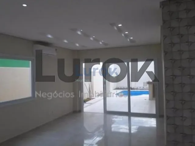 Casa com 360m² 4 quartos e 5 banheiros, à venda, no bairro Swiss Park em Campinas