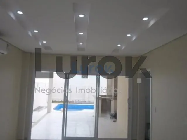 Casa com 360m² 4 quartos e 5 banheiros, à venda, no bairro Swiss Park em Campinas