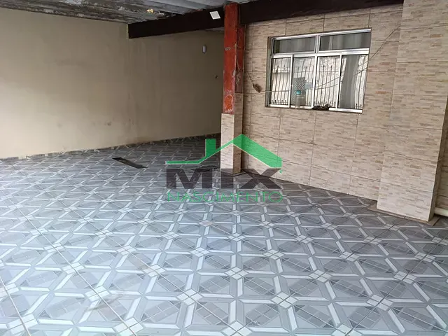 Casa com 250m² 3 quartos e 1 banheiro, à venda, no bairro Taboão em Diadema