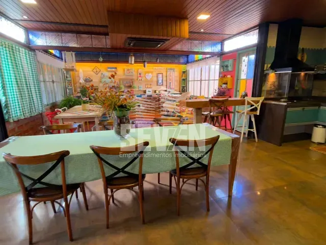 Casa com 600m² 2 quartos e 3 banheiros, à venda, no bairro Riviera do Tietê em Arealva