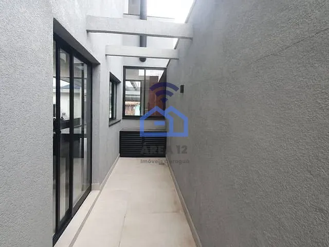 Casa 3 quartos e 3 banheiros, à venda, no bairro Massaguaçu em Caraguatatuba