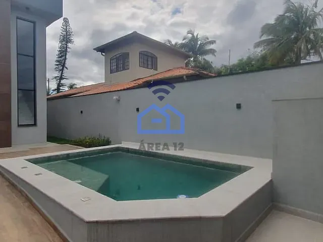 Casa 3 quartos e 3 banheiros, à venda, no bairro Massaguaçu em Caraguatatuba