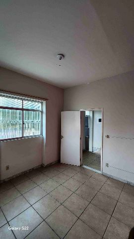 Casa 2 quartos e 2 banheiros, à venda, no bairro Centro em Campos dos Goytacazes