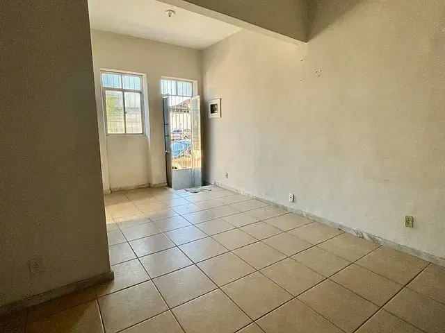 Casa 2 quartos e 2 banheiros, à venda, no bairro Centro em Campos dos Goytacazes
