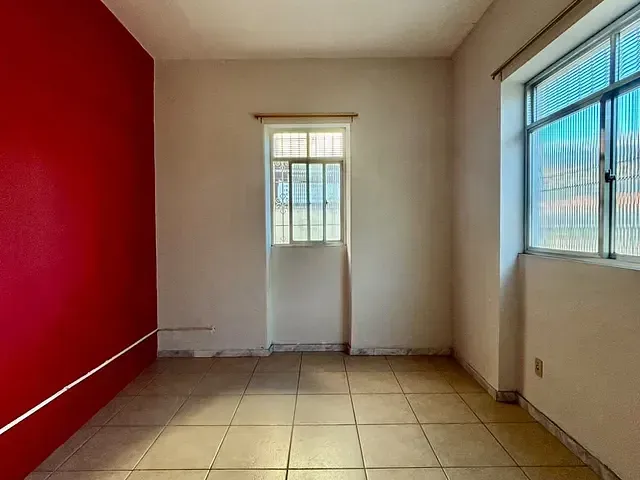 Casa 2 quartos e 2 banheiros, à venda, no bairro Centro em Campos dos Goytacazes