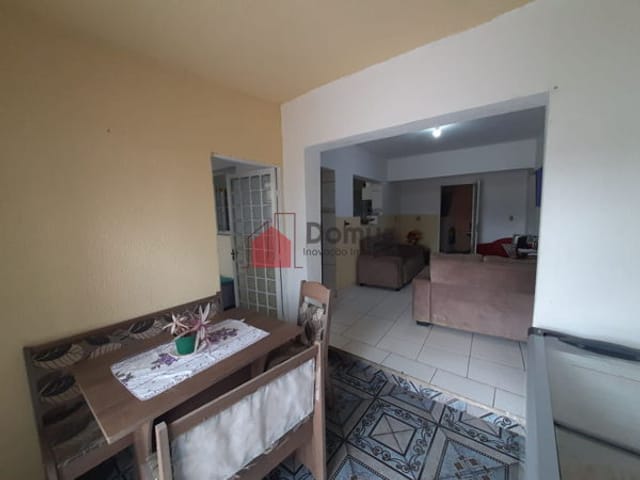 Casa com 253m², à venda, no bairro Triângulo em Pindamonhangaba