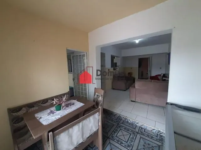 Casa com 253m², à venda, no bairro Triângulo em Pindamonhangaba