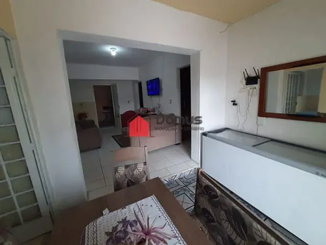 Casa com 253m², à venda, no bairro Triângulo em Pindamonhangaba