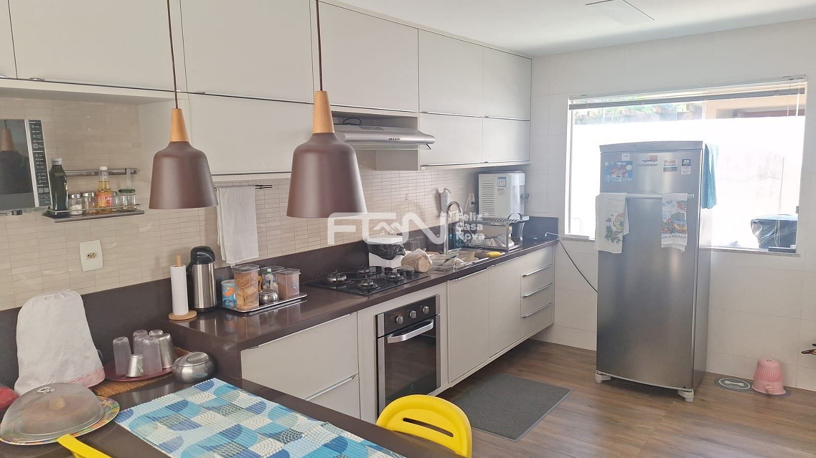 Casa, 4 quartos, 205 m² - Foto 26