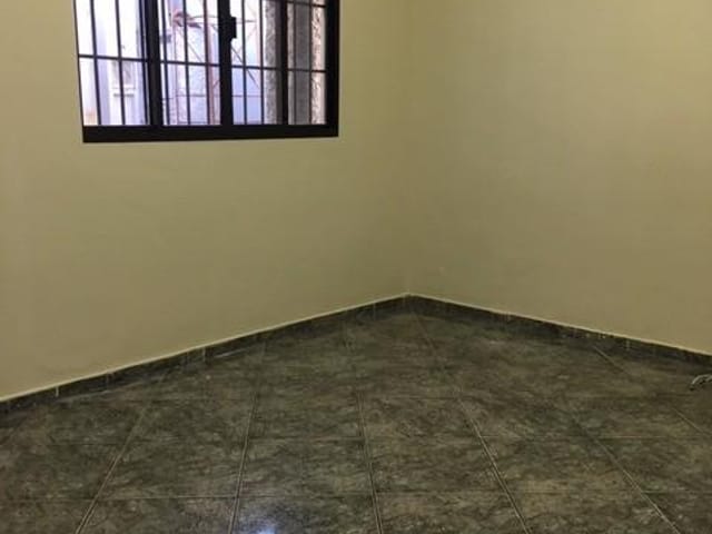Casa com 250m² 3 quartos e 2 banheiros, para alugar, no bairro Santa Cecília em Paulínia
