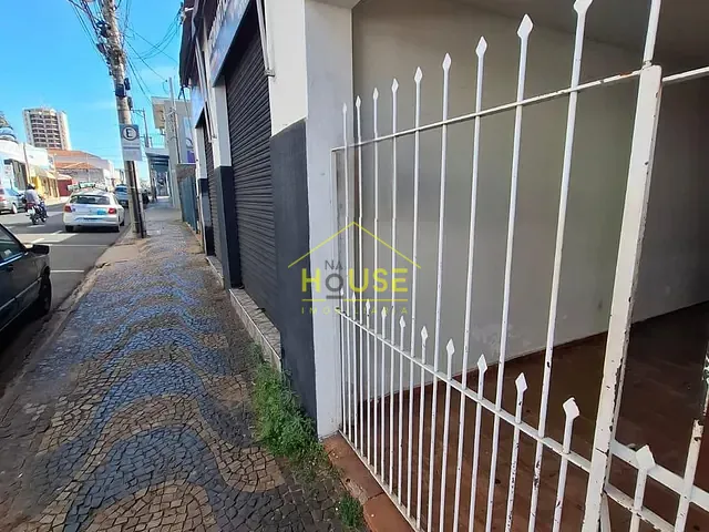 Casa com 420m² 4 quartos e 2 banheiros, à venda, no bairro Patrimônio Novo em Votuporanga