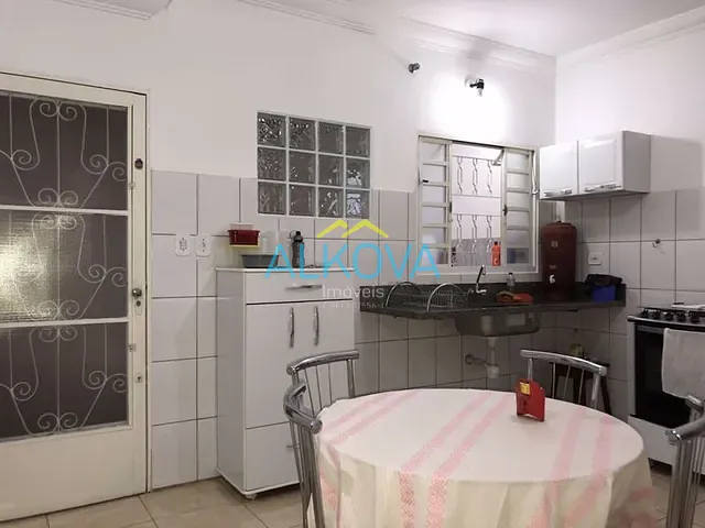 Casa com 250m² 3 quartos e 4 banheiros, à venda, no bairro Bosque dos Eucaliptos em São José dos Campos