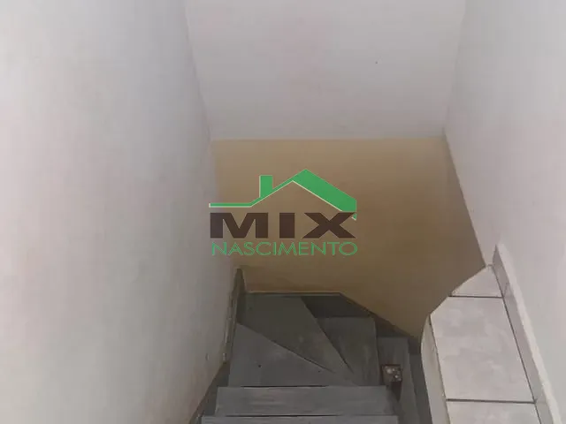 Casa 2 quartos e 2 banheiros, à venda, no bairro Taboão em Diadema