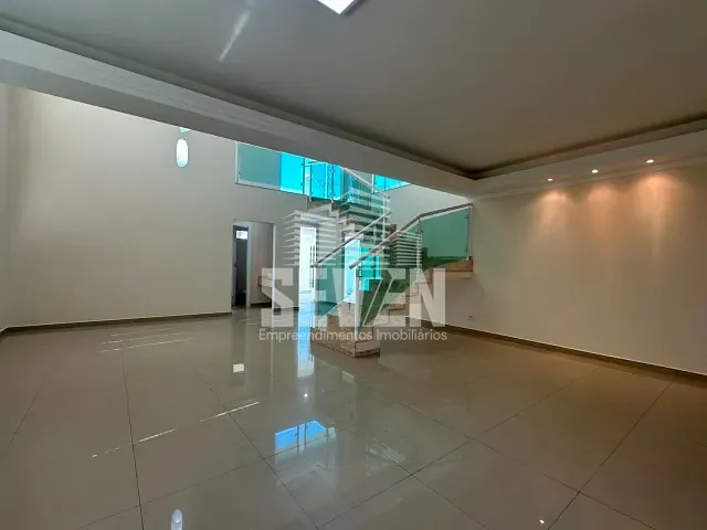 Casa com 450m² 3 quartos e 5 banheiros, para alugar, no bairro Residencial Lago Sul em Bauru