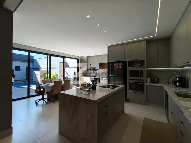 Casa com 330m² 3 quartos e 5 banheiros, à venda, no bairro Caldeira em Indaiatuba