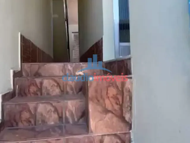 Casa 2 quartos e 1 banheiro, à venda, no bairro Vila Rica em Volta Redonda