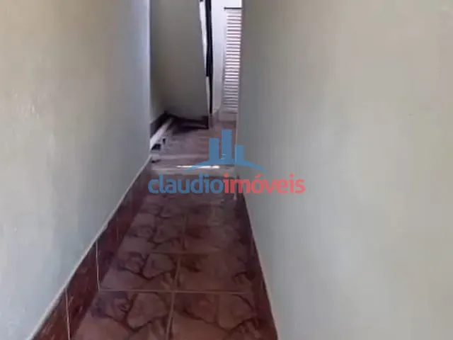 Casa 2 quartos e 1 banheiro, à venda, no bairro Vila Rica em Volta Redonda