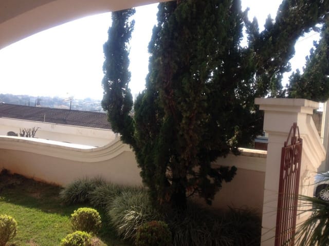 Foto do Casa - CASA para Venda
CENTRO, GUAXUPÉ
3 dormitórios sendo 1 suíte, 1 sala
250,00 construída, 350,00 total | Guaxupé Imóveis Ltda