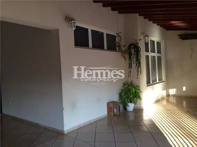 Casa com 208m² 3 quartos e 3 banheiros, à venda, no bairro Jardim Fortaleza em Paulínia