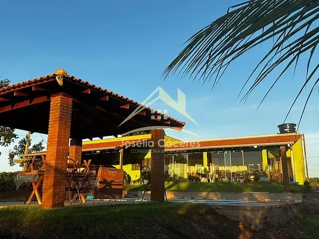 Casa com 1700m² 3 quartos e 4 banheiros, à venda, no bairro acorizal em Acorizal