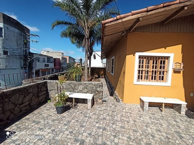 Casa com 370m² 3 quartos e 2 banheiros, à venda, no bairro Parque Esplanada em Embu das Artes