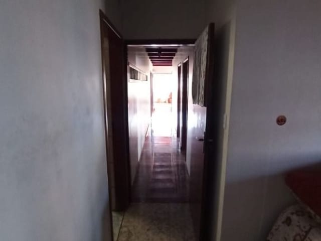 Casa com 370m² 3 quartos e 2 banheiros, à venda, no bairro Parque Esplanada em Embu das Artes
