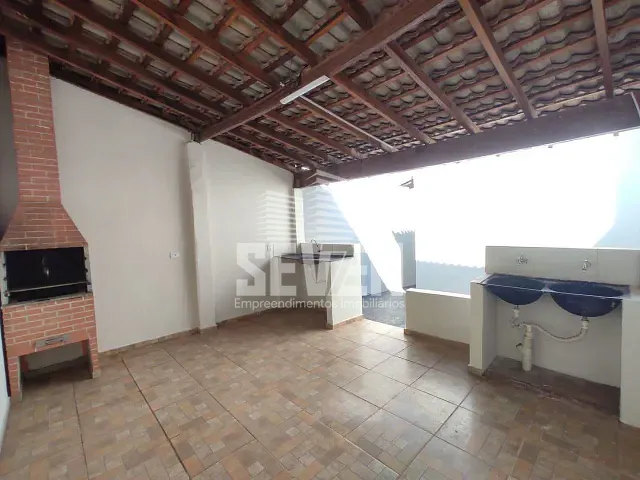 Casa com 150m² 2 quartos e 1 banheiro, à venda, no bairro Parque Jaraguá em Bauru