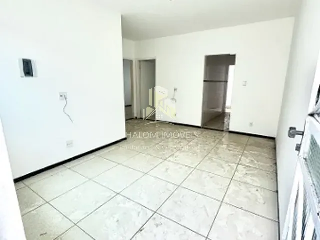 Casa 4 quartos e 2 banheiros, à venda, no bairro Piratininga (Venda Nova) em Belo Horizonte