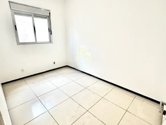 Casa 4 quartos e 2 banheiros, à venda, no bairro Piratininga (Venda Nova) em Belo Horizonte