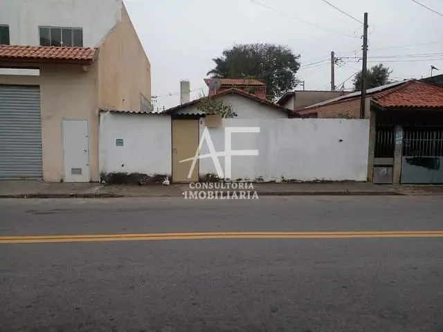 Casa com 190m², à venda, no bairro Cecap em Taubaté