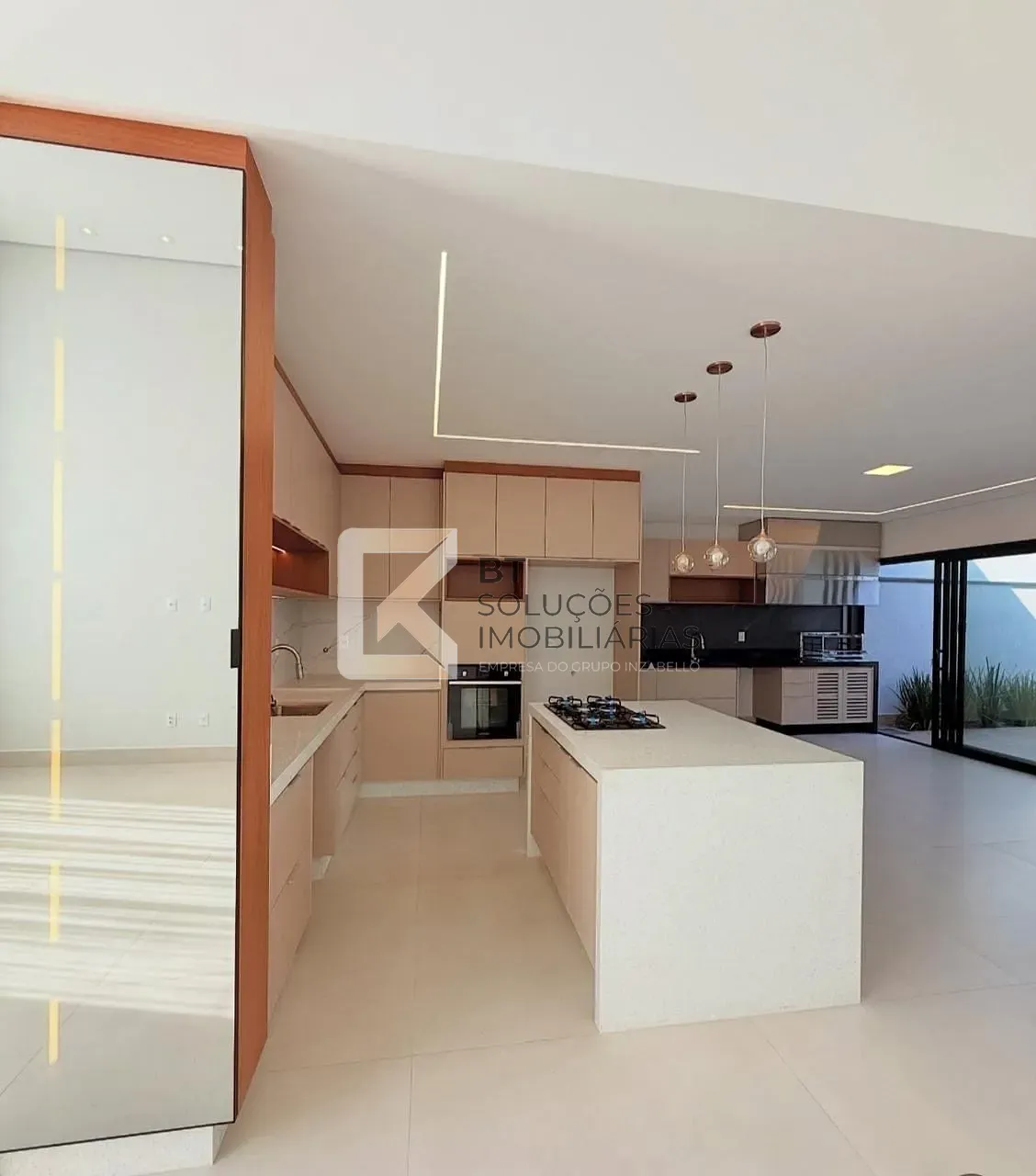 Casa, 3 quartos, 198 m² - Foto 4