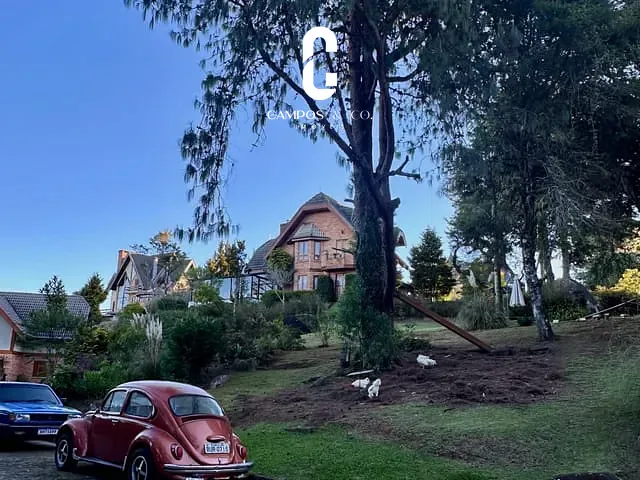 Casa 5 quartos e 6 banheiros, à venda, no bairro Alto da Boa Vista em Campos do Jordão