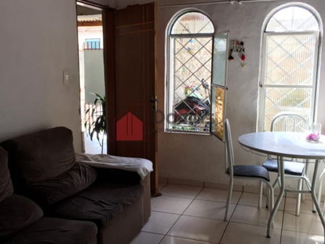 Casa com 300m², à venda, no bairro Alto do Cardoso em Pindamonhangaba