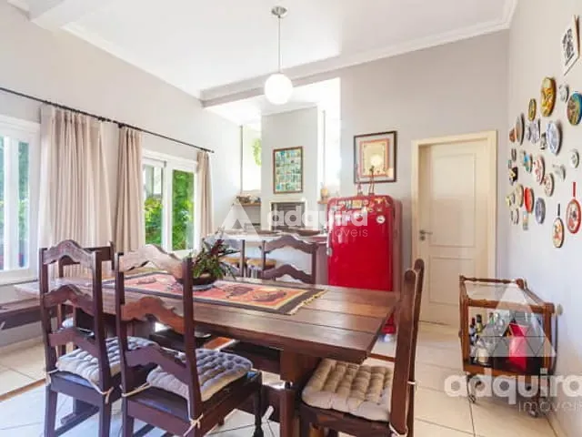 Sobrado com 525m² 4 quartos e 6 banheiros, à venda, no bairro Estrela em Ponta Grossa