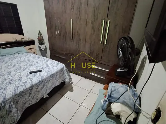 Casa com 360m² 2 quartos e 1 banheiro, à venda, no bairro Pozzobon em Votuporanga