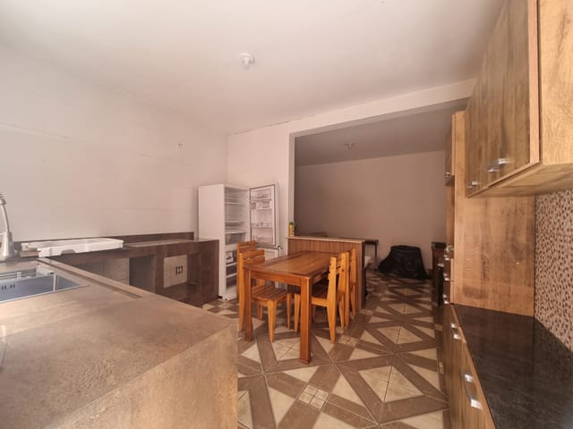 Casa 2 quartos e 2 banheiros, à venda ou para alugar, no bairro Portais (Polvilho) em Cajamar