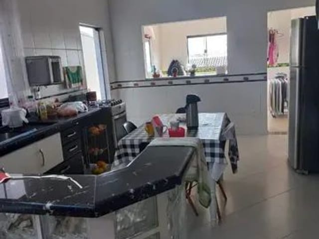 Casa com 200m² 4 quartos e 3 banheiros, à venda, no bairro Chácara São Silvestre em Taubaté