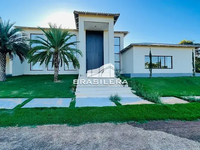 Casa com 1500m² 5 quartos e 8 banheiros, à venda, no bairro Condomínio de Sítios Talismã em Guapó