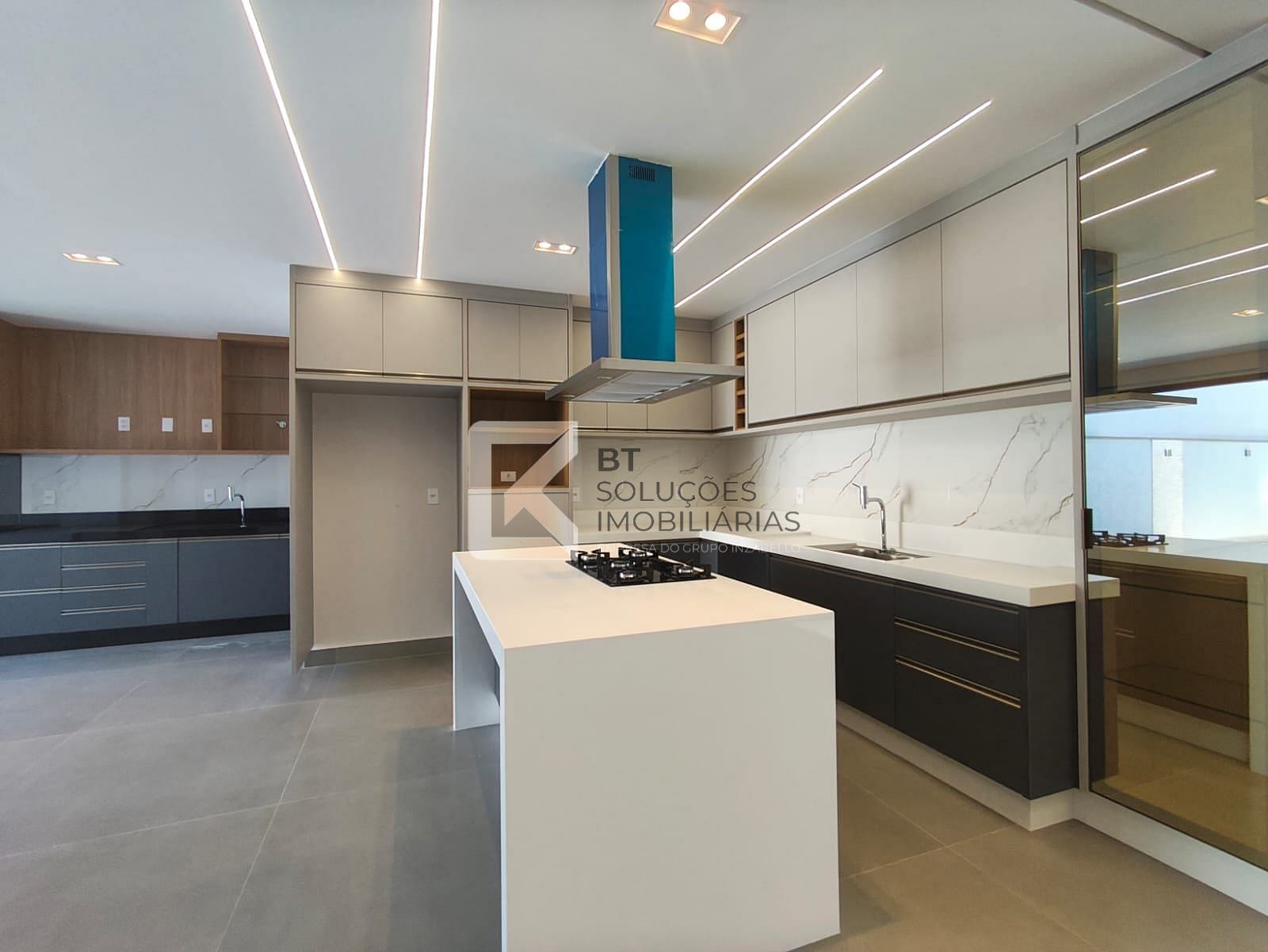 Casa, 3 quartos, 210 m² - Foto 1