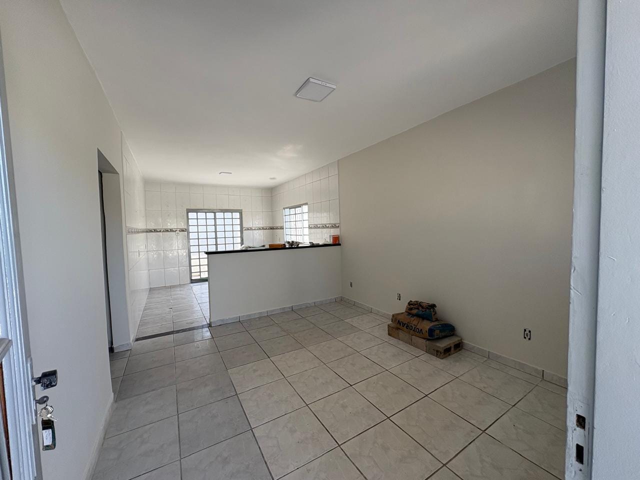 Casa para alugar com 2 quartos, 100m² - Foto 3