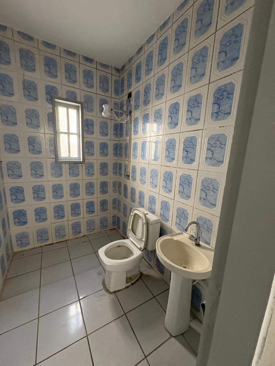 Casa para alugar com 2 quartos, 100m² - Foto 11