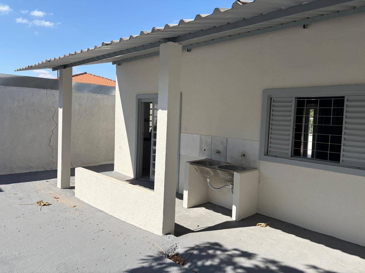 Casa para alugar com 2 quartos, 100m² - Foto 10