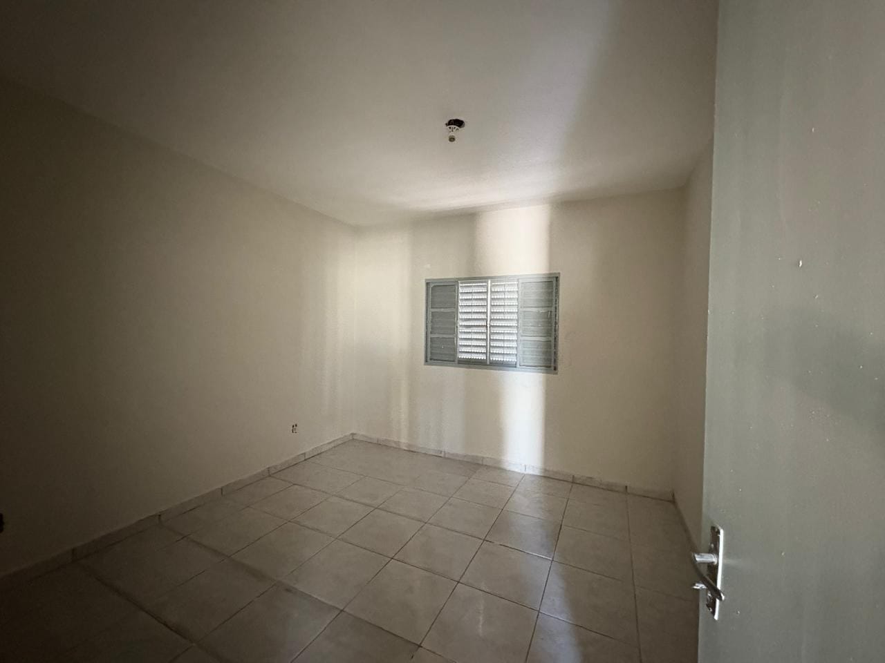 Casa para alugar com 2 quartos, 100m² - Foto 8