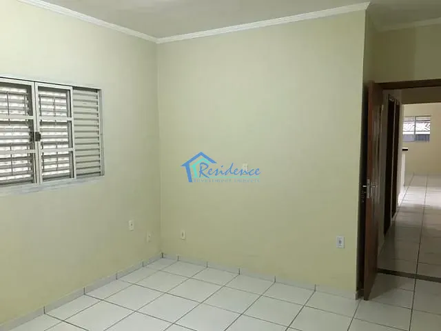 Casa com 250m² 2 quartos e 2 banheiros, à venda, no bairro Chácaras Alvorada em Indaiatuba