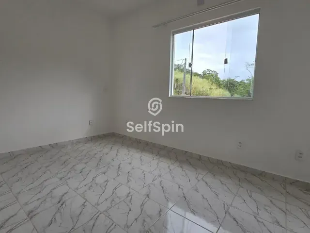 Casa 2 quartos e 2 banheiros, para alugar, no bairro Jardim Atlântico Oeste (Itaipuaçu) em Maricá