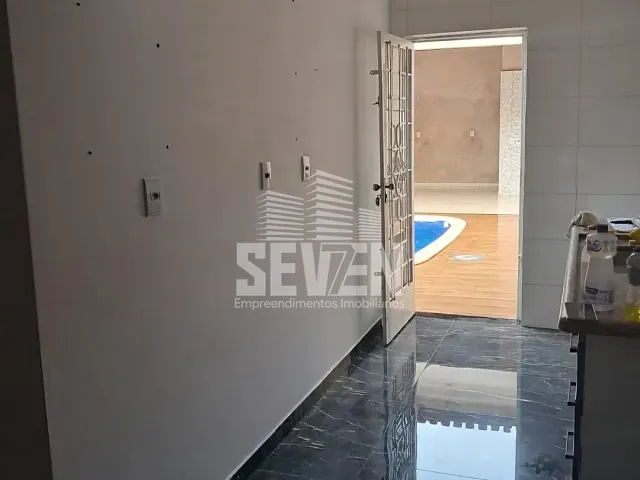 Casa com 252m² 5 quartos e 4 banheiros, à venda, no bairro Jardim Petrópolis em Bauru