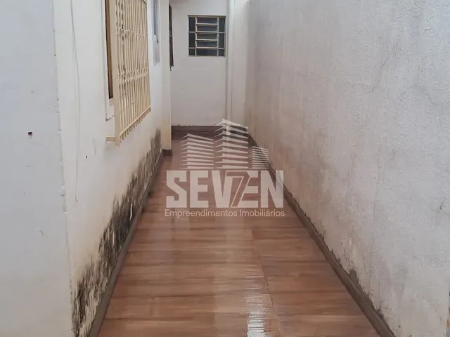 Casa com 252m² 5 quartos e 4 banheiros, à venda, no bairro Jardim Petrópolis em Bauru