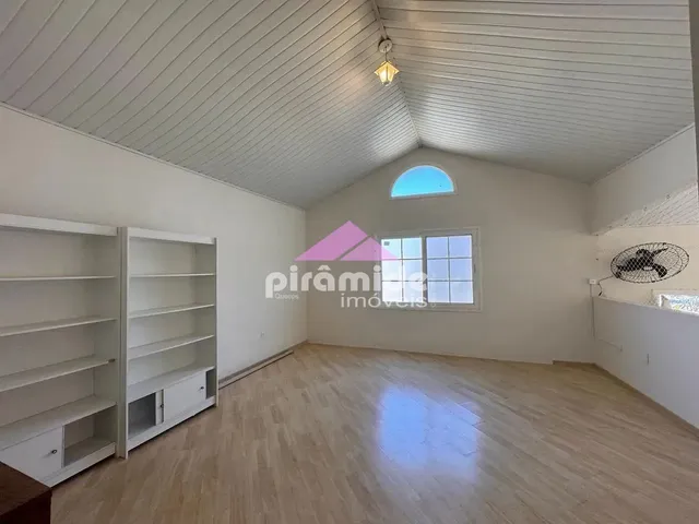 Casa com 404m² 4 quartos e 7 banheiros, à venda ou para alugar, no bairro Urbanova em São José Dos Campos