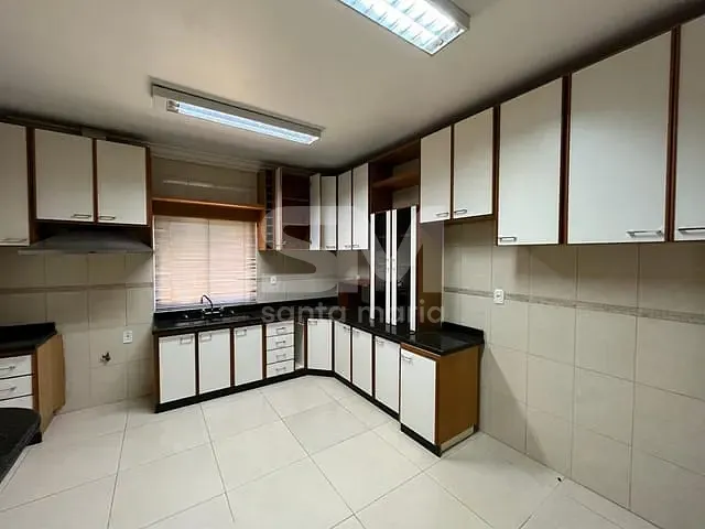 Casa com 420m² 3 quartos e 3 banheiros, à venda, no bairro Efapi em Chapecó