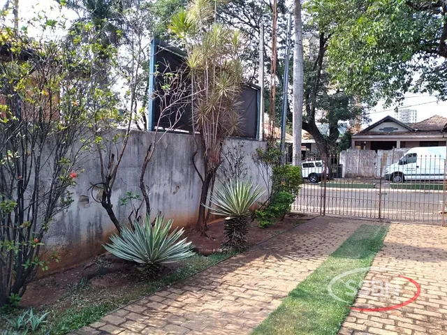 Casa com 800m² 4 quartos e 2 banheiros, à venda ou para alugar, no bairro Centro em Nova Odessa